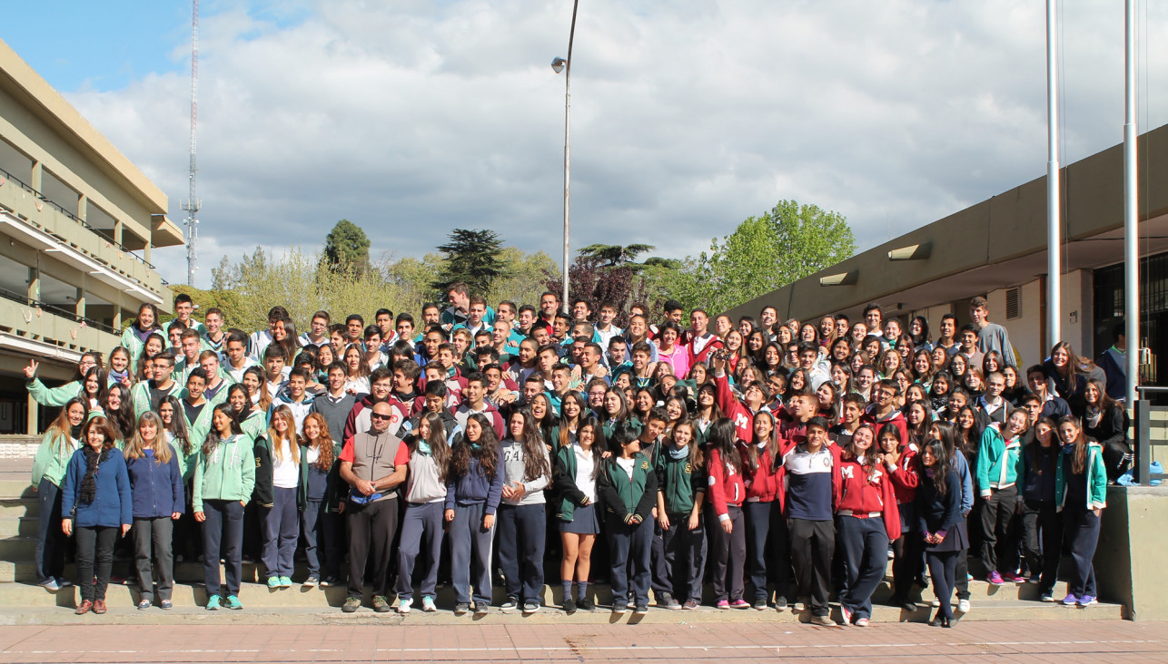 imagen Despedida de los Quintos: "Sean felices, vuelen alto!!"