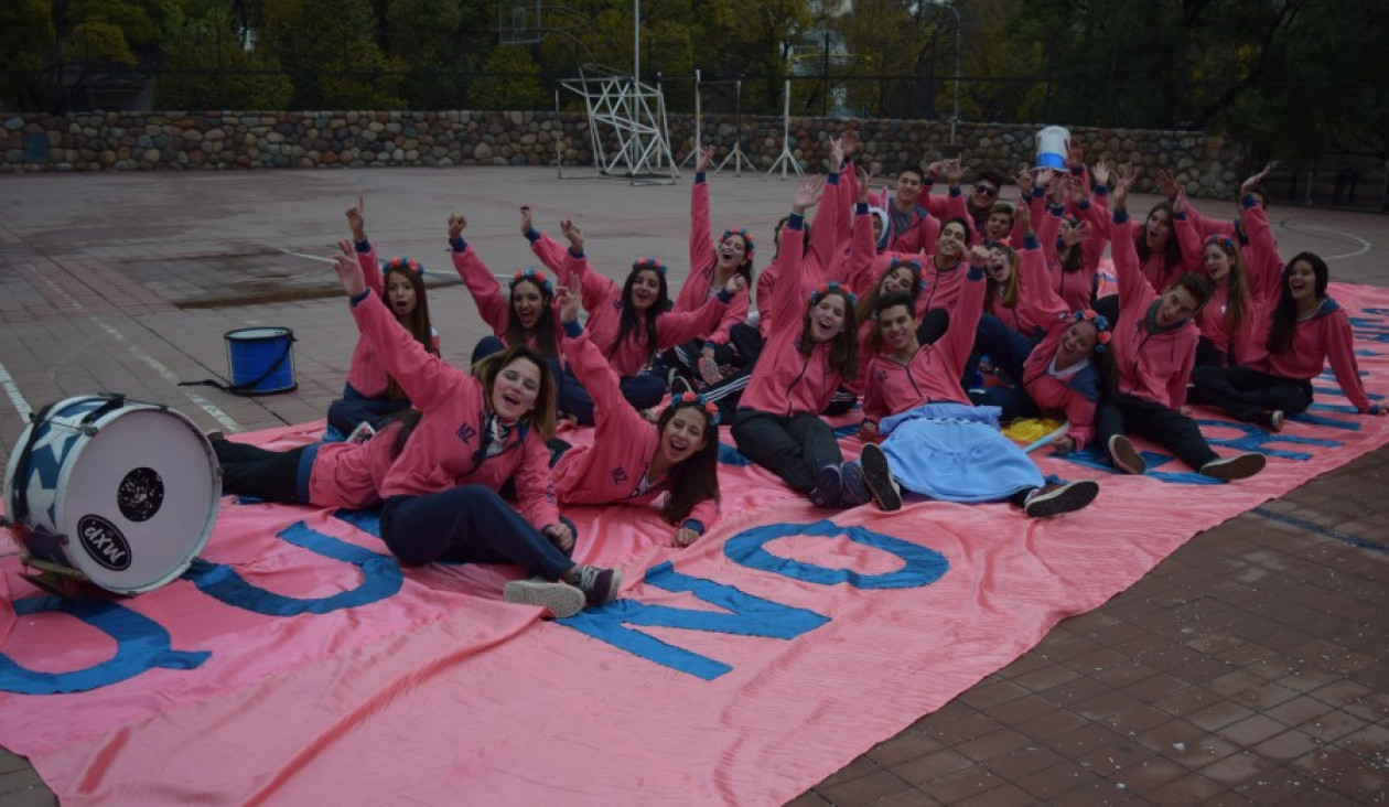 imagen Buzos de los quintos: un año más de presentaciones solidarias