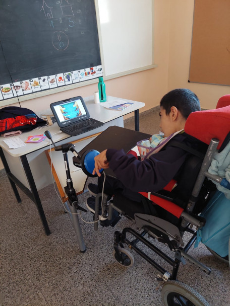 imagen Diseñan dispositivos para mejorar procesos de comunicación y oportunidades educativas de personas con discapacidad