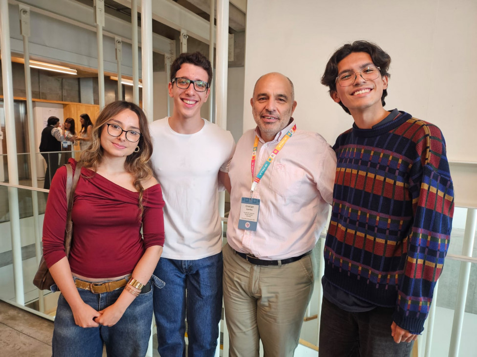 imagen Egresados que crecen: trayectorias que conectan y lazos que permanecen