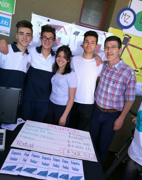 imagen Estudiantes del Zapata mostraron diez proyectos en Emprende U