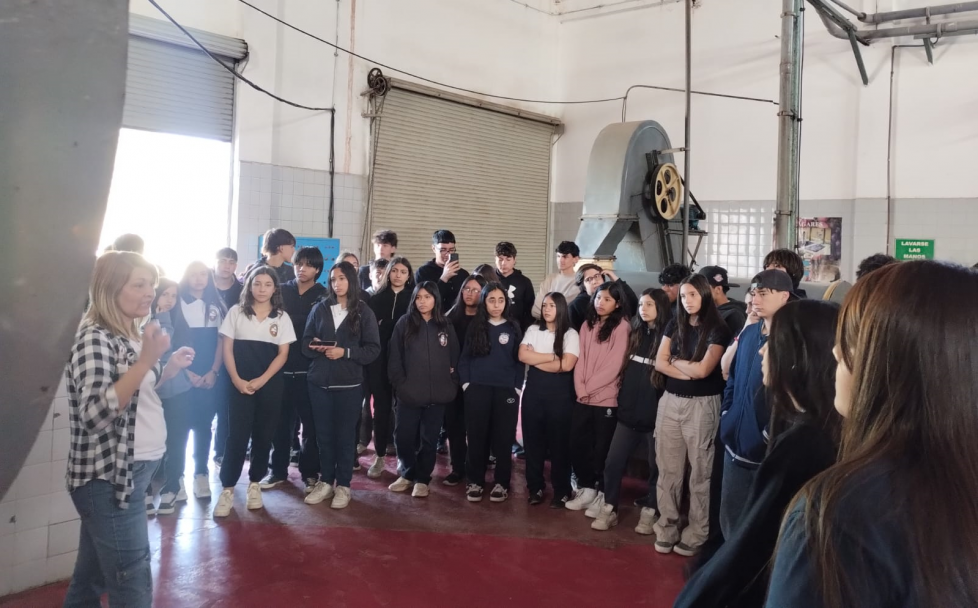 imagen Estudiantes visitaron la Bodega Florio