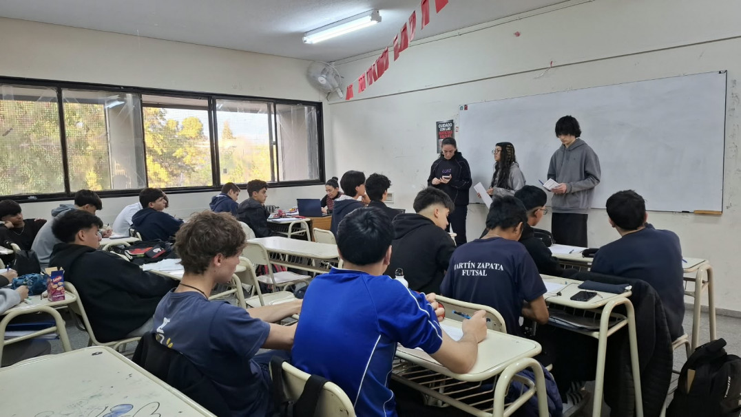 imagen De estudiantes a estudiantes: compartir experiencias para construir la próxima "Promo"
