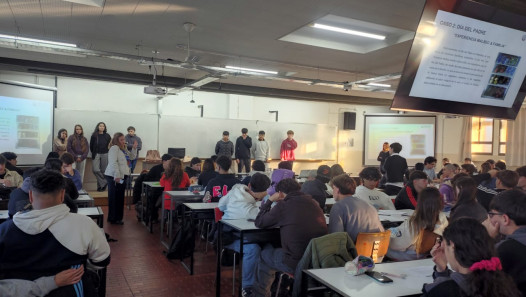 imagen Estudiantes del TAE vivieron una jornada universitaria en la Facultad de Ciencias Económicas de la UNCUYO