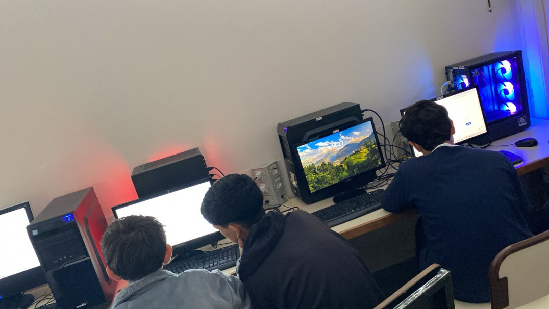 imagen Hackathon Educativo 2026: estudiantes enfrentaron complejos desafíos socioambientales a través de la innovación digital