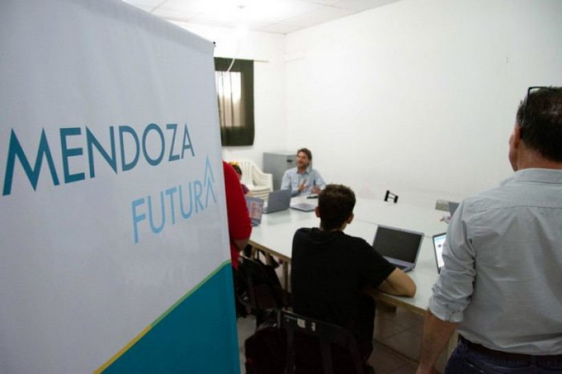 imagen Mendoza Futura desarrollará un hackathon educativo con alumnos de toda la provincia
