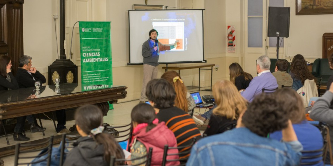 imagen Comenzaron las actividades por el Mes del Árbol en la Universidad