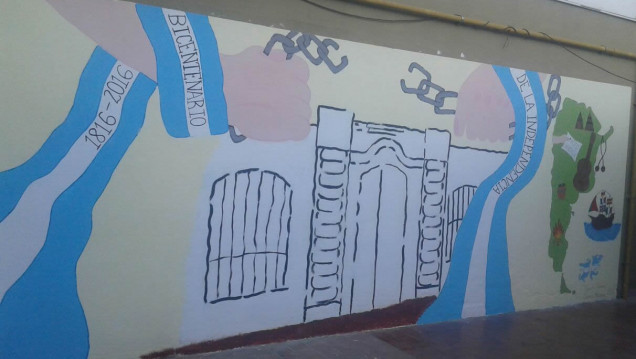 imagen Compartimos fotos del mural realizado por alumnos de cuarto 8va.