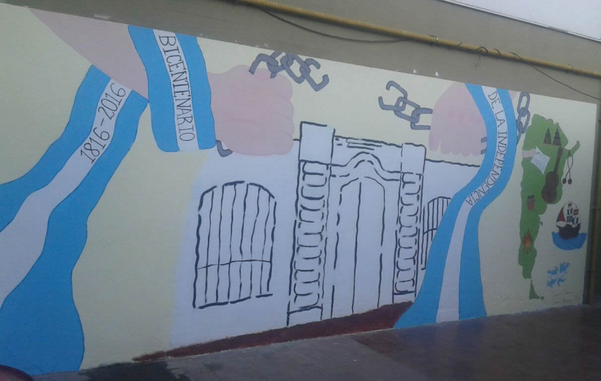imagen Compartimos fotos del mural realizado por alumnos de cuarto 8va.