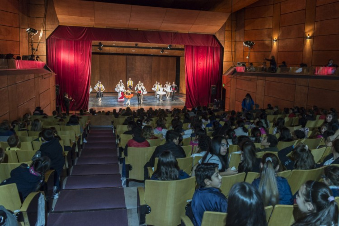 imagen La Nave Universitaria acerca la cultura a las instituciones sociales y educativas