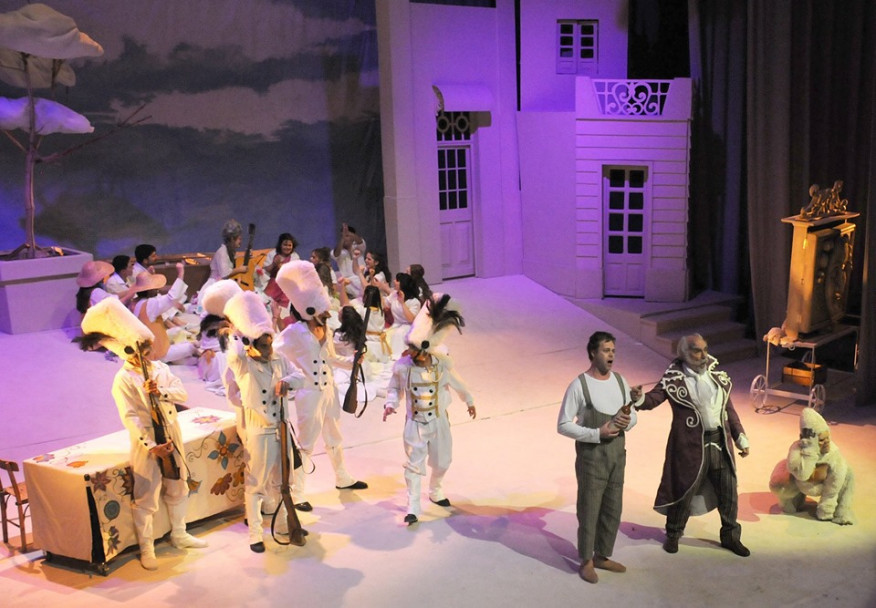 imagen Destacada participación del Coro Martín Zapata en la Ópera "El elíxir de amor"