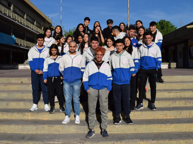 imagen Estudiantes de Quinto año - Promoción 2019
