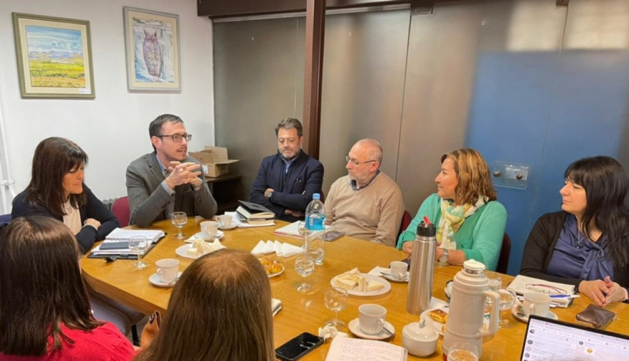 imagen Se delinearon nuevos ejes de gestión educativa con autoridades de las escuelas de la UNCUYO