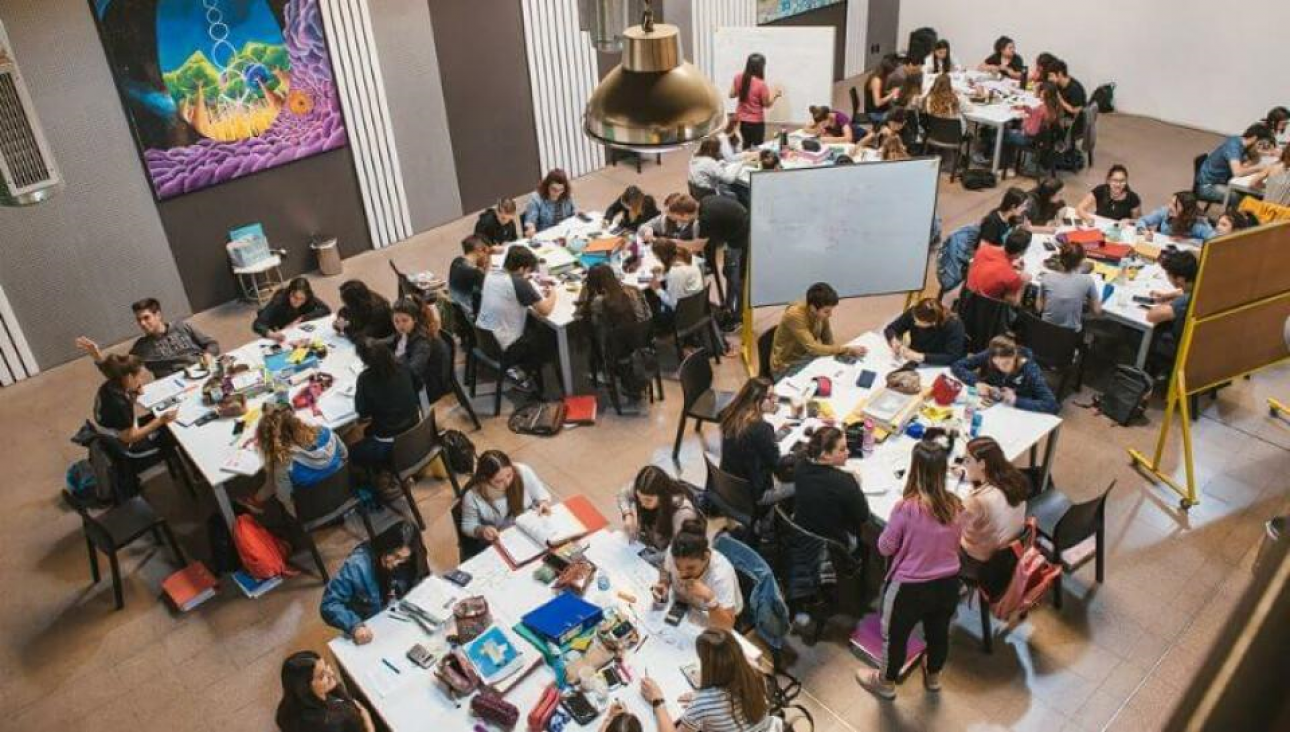 imagen Sos Futuro: invitan a estudiantes secundarios a capacitarse gratis en programación