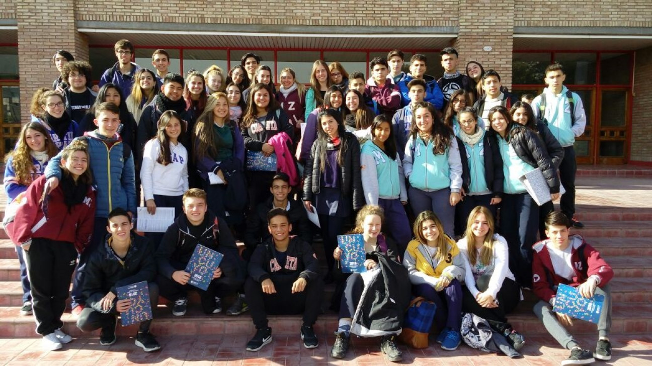 imagen Universidad abierta: jóvenes del TAD visitaron la Facultad de Derecho